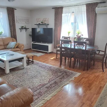 Stup Apartment *