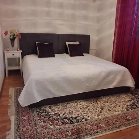 Stup Apartment *